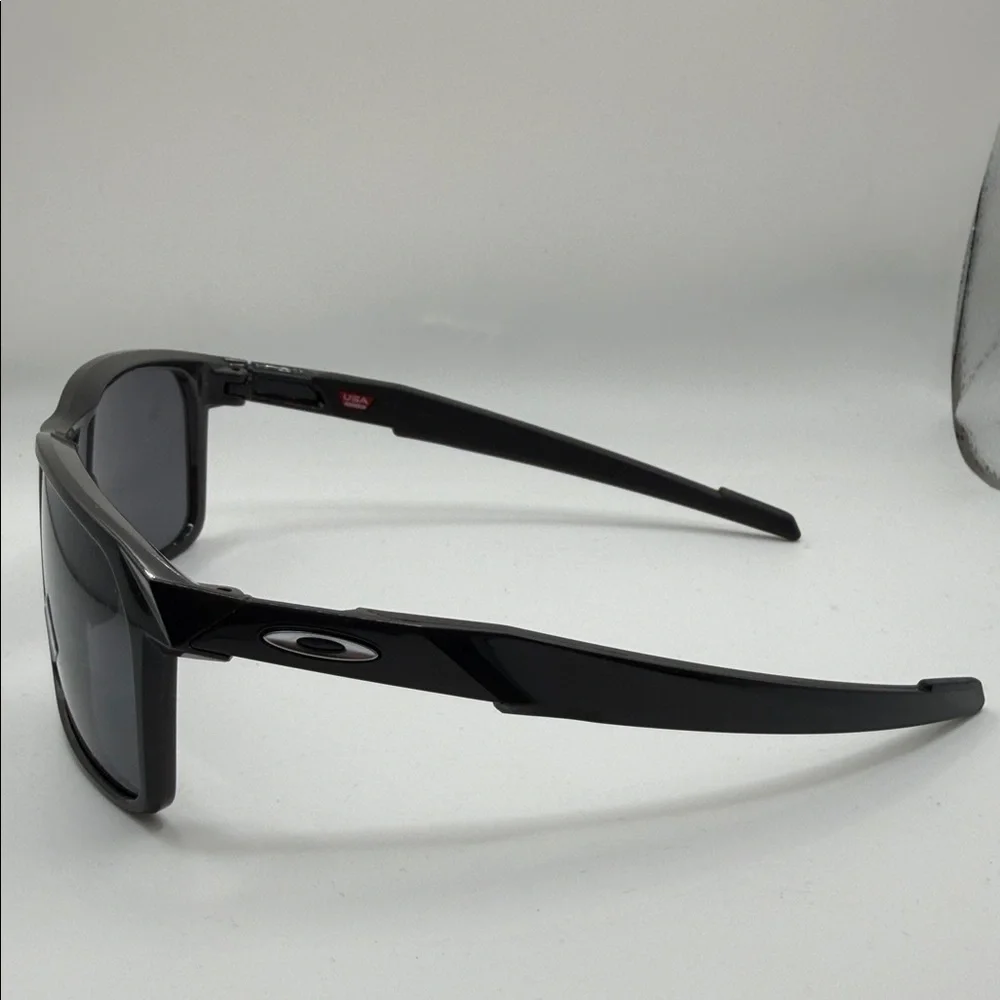 Oakley Black Rectangular Sunglasses OO9460 No Case